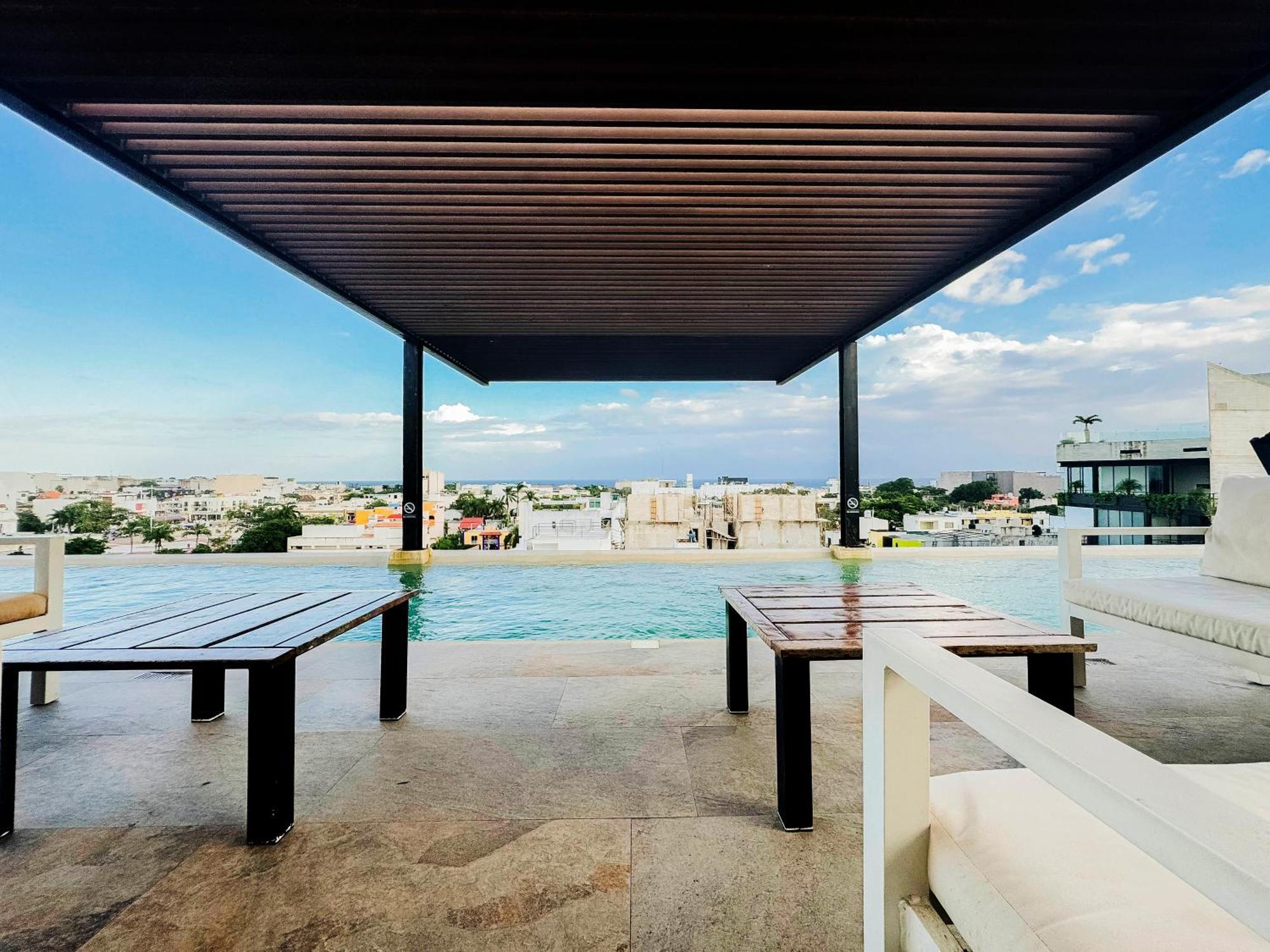 Modern 2-bedroom, 2-bath In The Heart Of Playa Del Carmen- Arenis Playa del Carmen