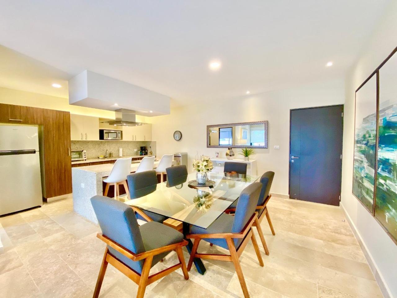 Modern 2-bedroom, 2-bath In The Heart Of Playa Del Carmen- Arenis Apartamento Playa del Carmen