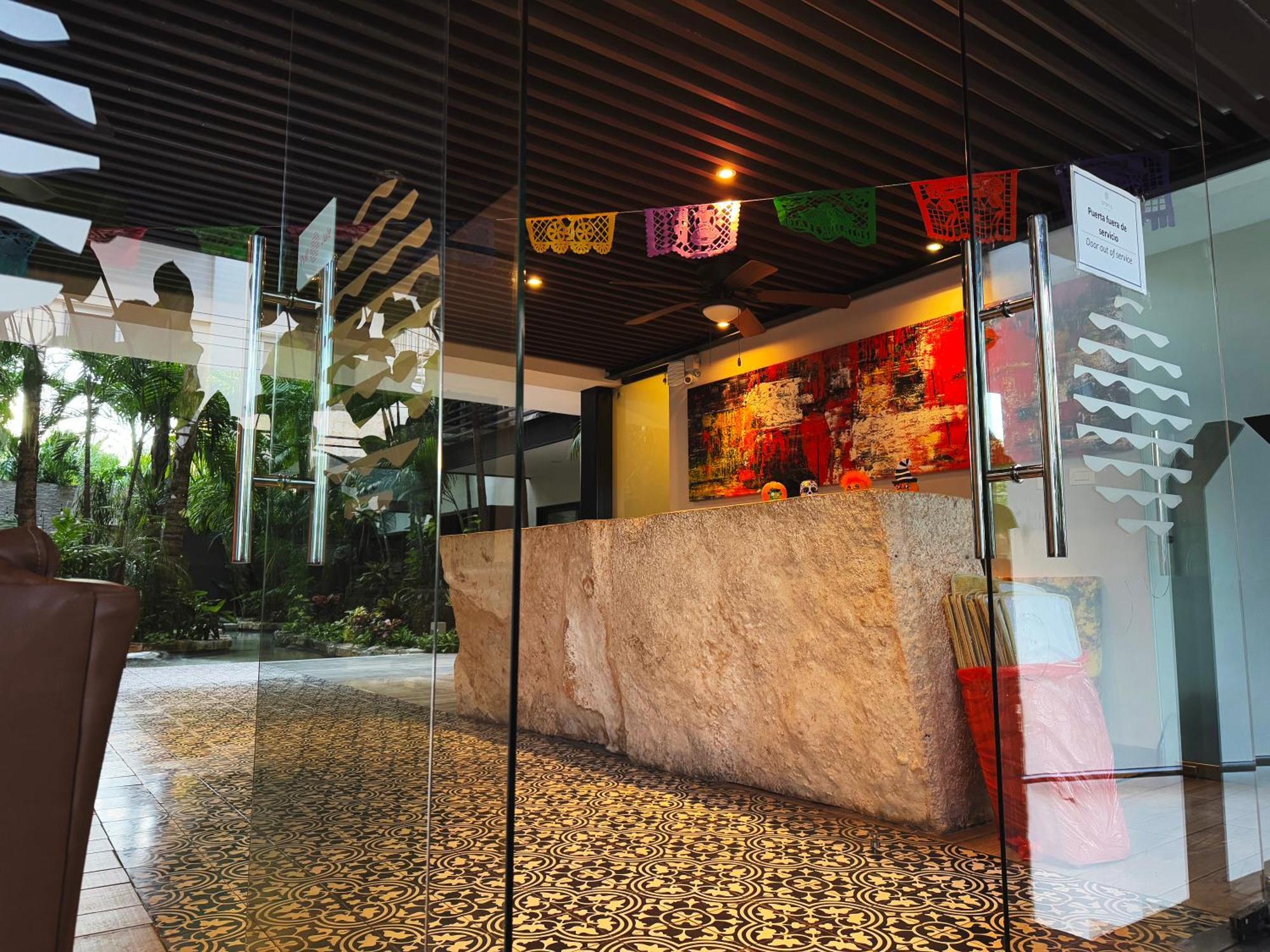 Modern 2-bedroom, 2-bath In The Heart Of Playa Del Carmen- Arenis Apartamento Playa del Carmen