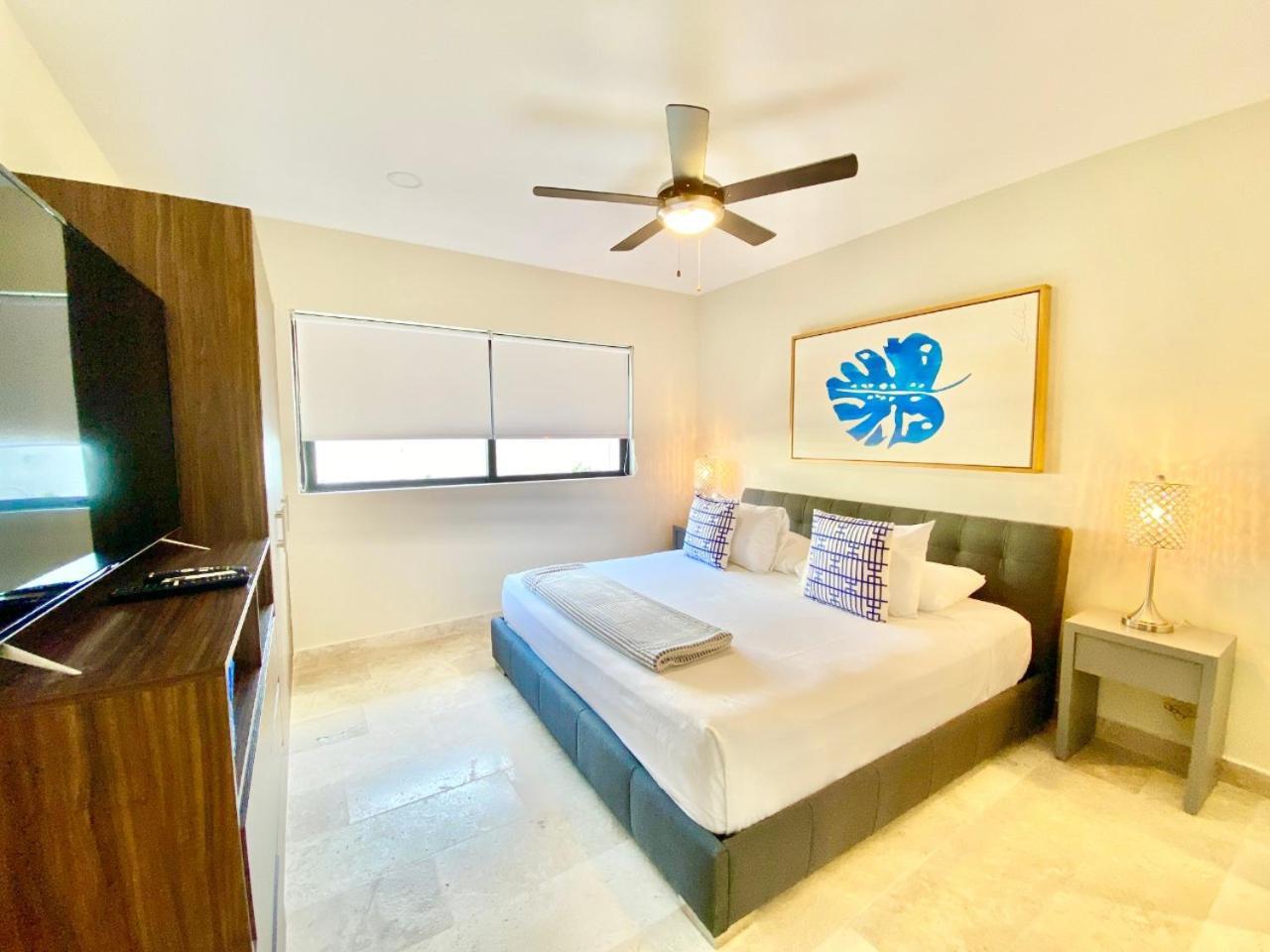 Modern 2-bedroom, 2-bath In The Heart Of Playa Del Carmen- Arenis